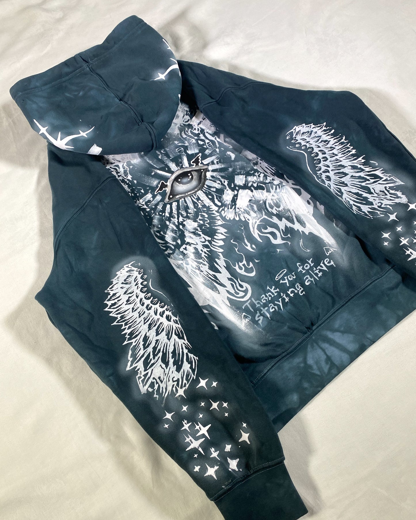 It’s safe for me to express loudly (oversized L)
