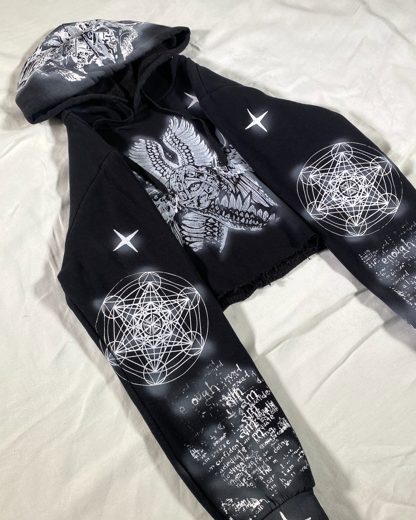 I am the one who holds the sword (XS)