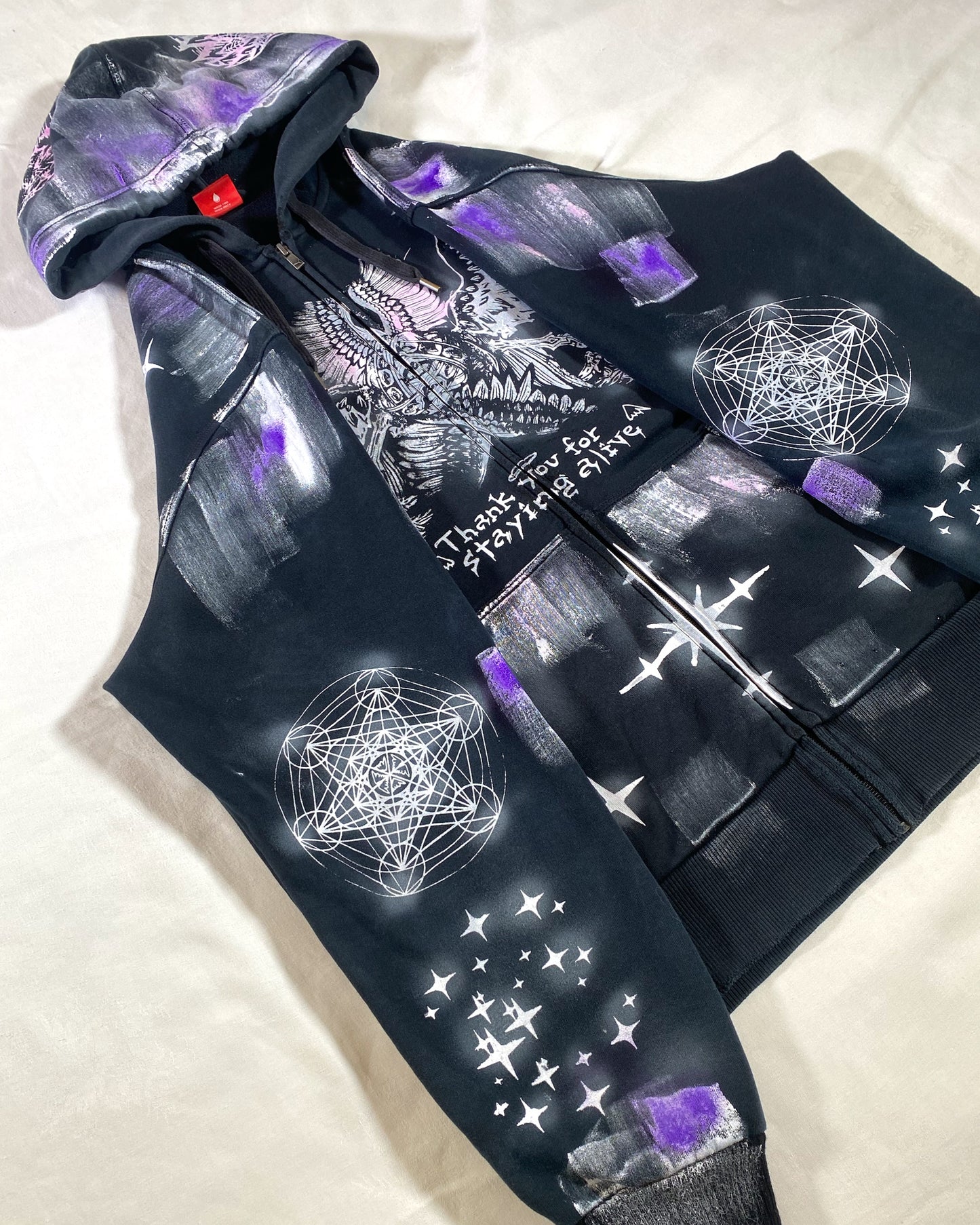 My creativity is my rebellion (XXL)