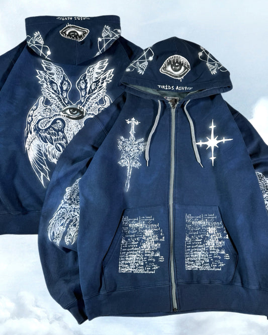 I am stronger than my challenges (oversized L)