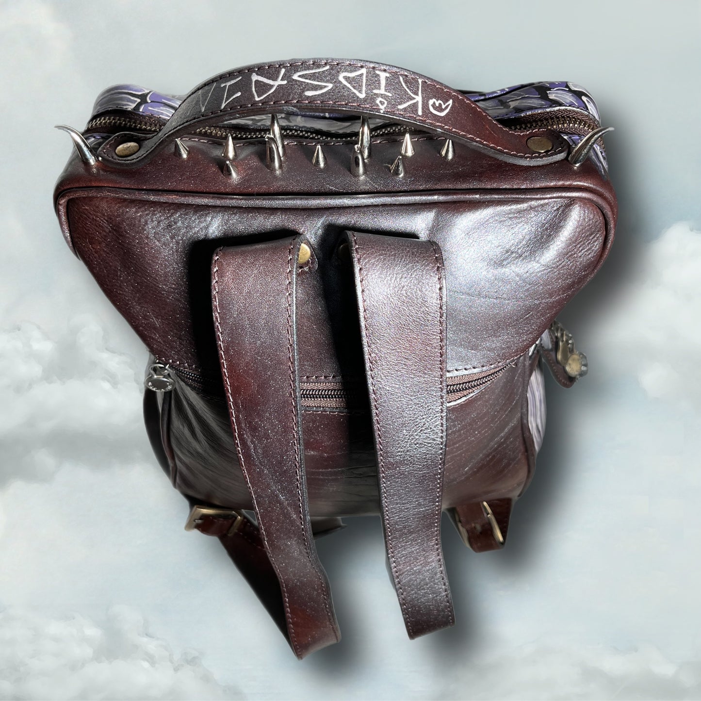 SHADOW GUARDIAN (leather backpack)