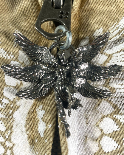 I deserve to exist loudly and authentically (L)